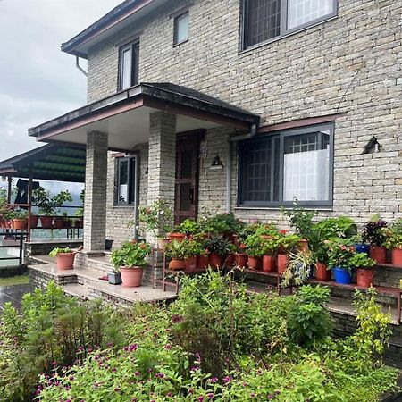 The North Face Inn'S Homestay Pokhara Exteriör bild