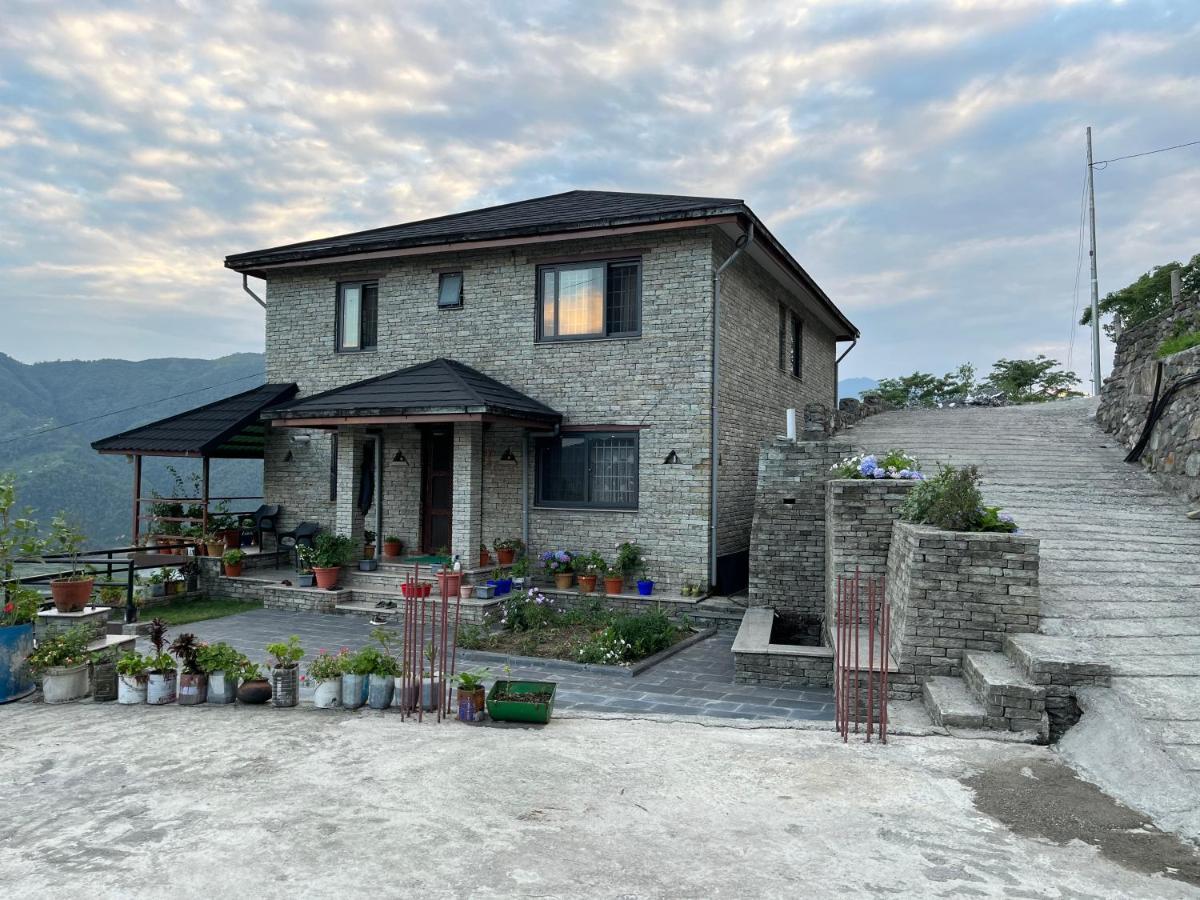The North Face Inn'S Homestay Pokhara Exteriör bild
