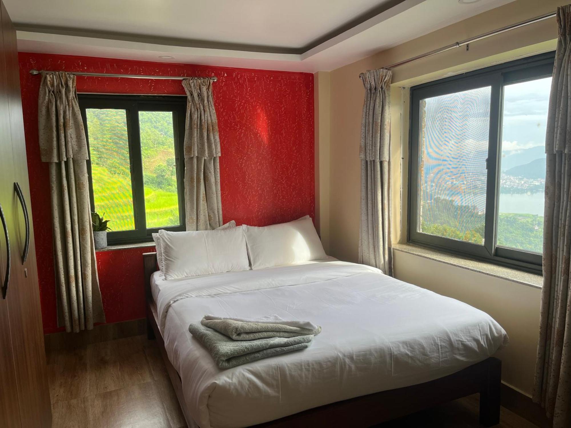 The North Face Inn'S Homestay Pokhara Exteriör bild